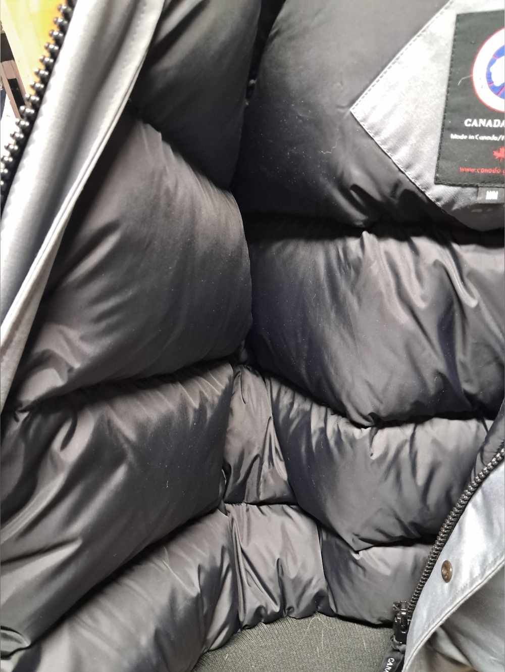 Canada Goose Fur Lined Chillwack Bomber Jacket Size M - Picture 11 of 15